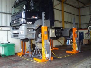 Columna elevadora con cables EHB707