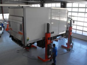 Columna elevadora con cables EHB707
