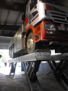 Elevador semitijera Finkbeiner HDS 9000